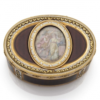 An antique 18k gold enamel miniature snuff box